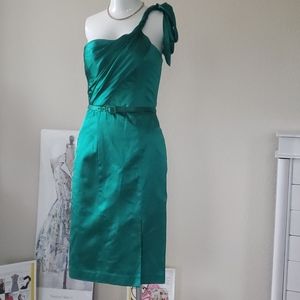 New Dina barel emerald dress 👗 😍 new without tags